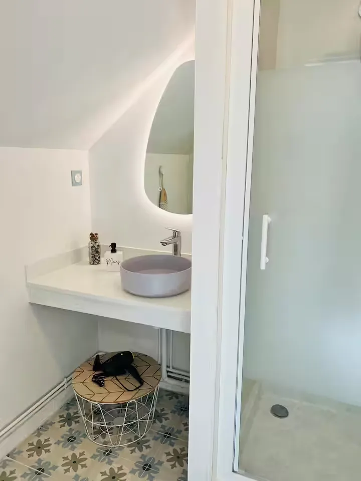 Baignoire balnéo deux places avec luminothérapie relaxante du gîte La Grange