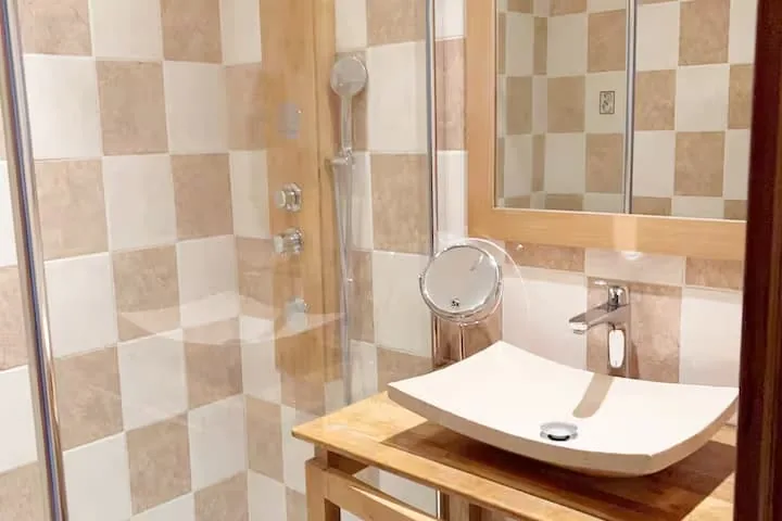 Sauna privatif en bois chaleureux de La Prairie Verte
