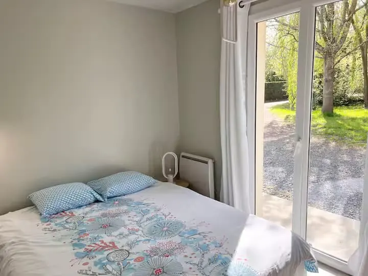 Salle de bain design avec douche à l italienne au Pré des Plages